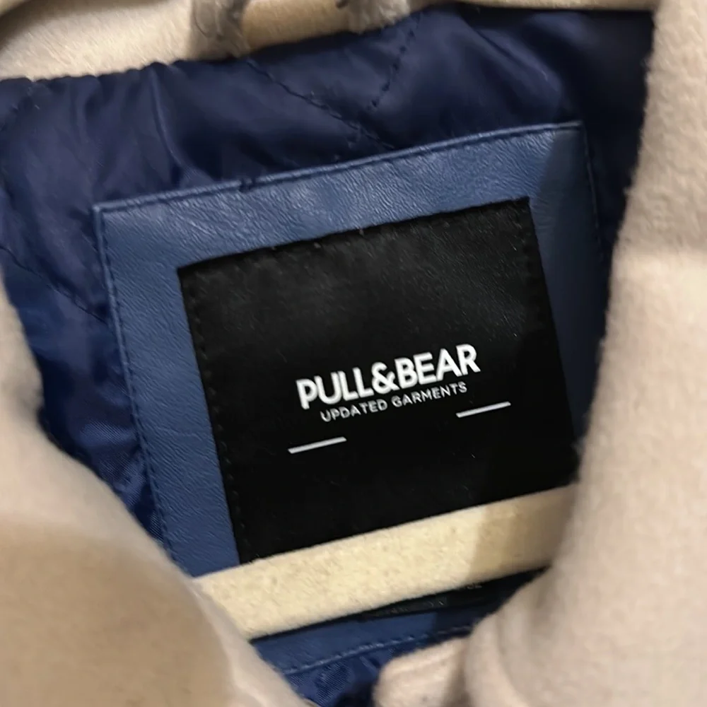 Jacket - Picture 2 of 4